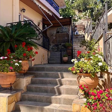 Apartment Stauros's